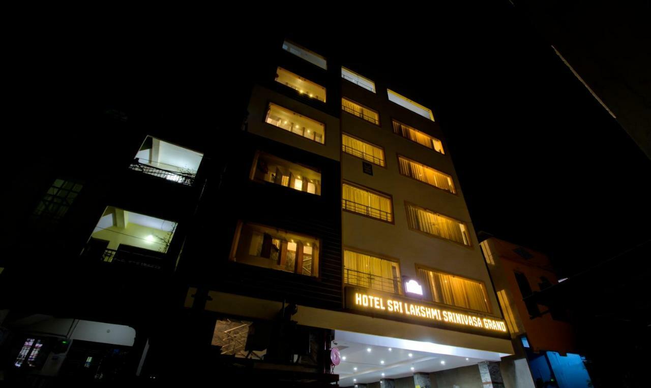 Hotel Treebo Sls Grand à Tirupati Extérieur photo